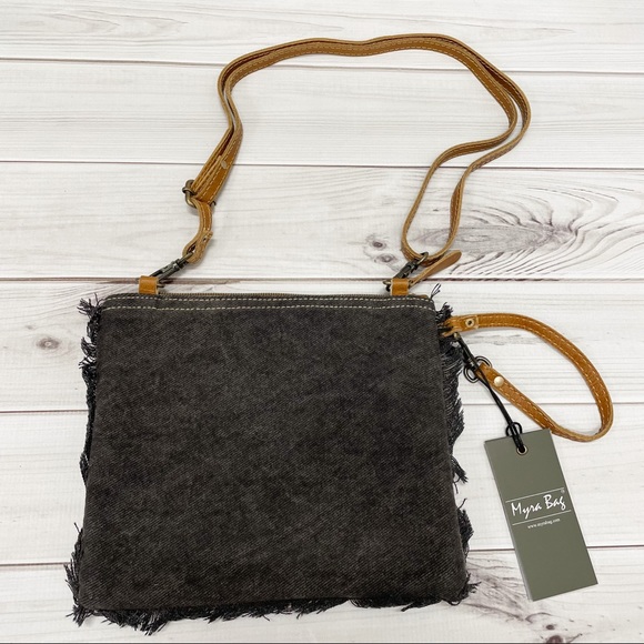 NWT Myra Bag Eccentric Small Crossbody Purse Zig Zag Chevron - Picture 5 of 5